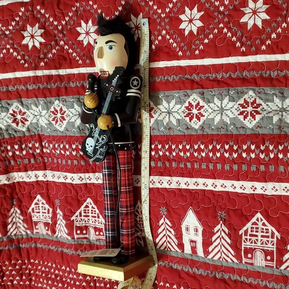 Home Elements Wooden Nutcracker - Picture 7 of 7